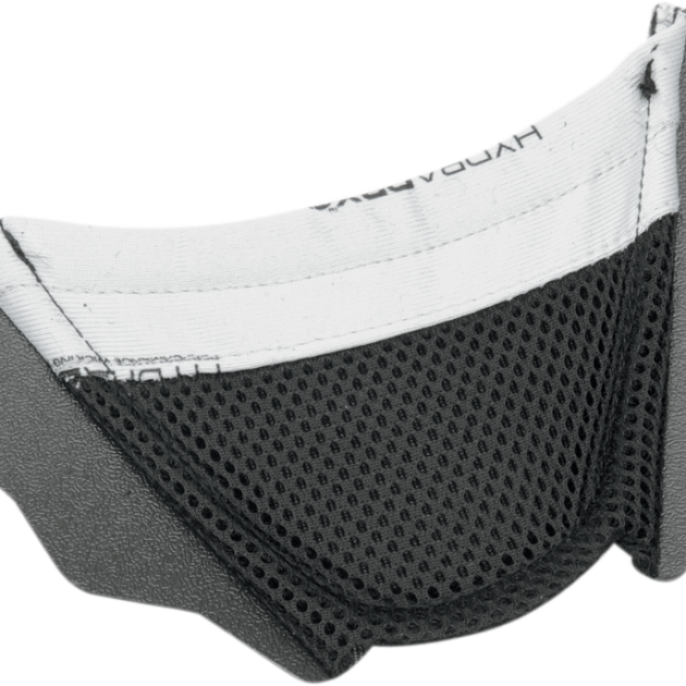 Chin Curtain Variant Negro
